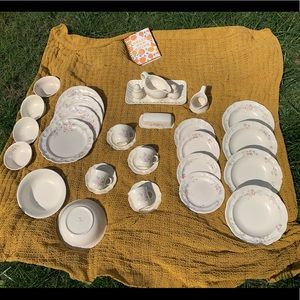 Vintage PFALTZGTAFF Tea Rose Set 32 Pieces